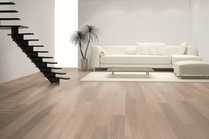 Có Nên Lát Sàn Gỗ Ở Phòng Khách? Những Điều Bạn Cần Biết Trước Khi Quyết Định