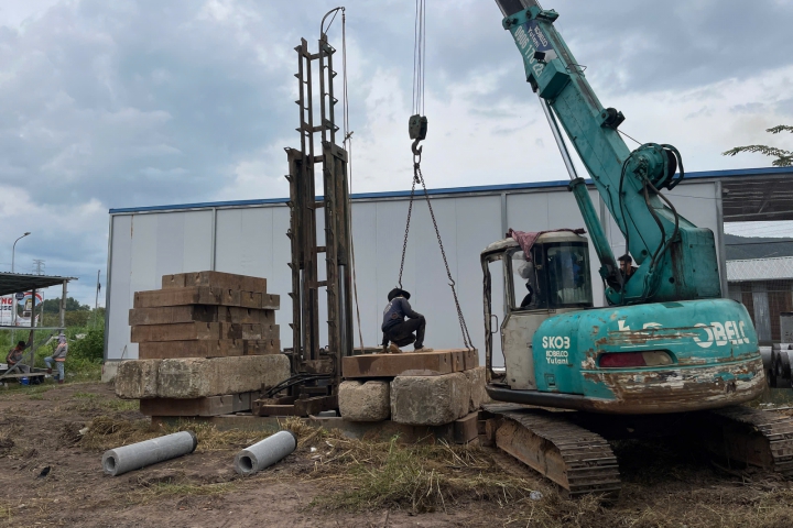 Thi công móng nhà: Ép cọc hay khoan cọc nhồi chất lượng hơn?